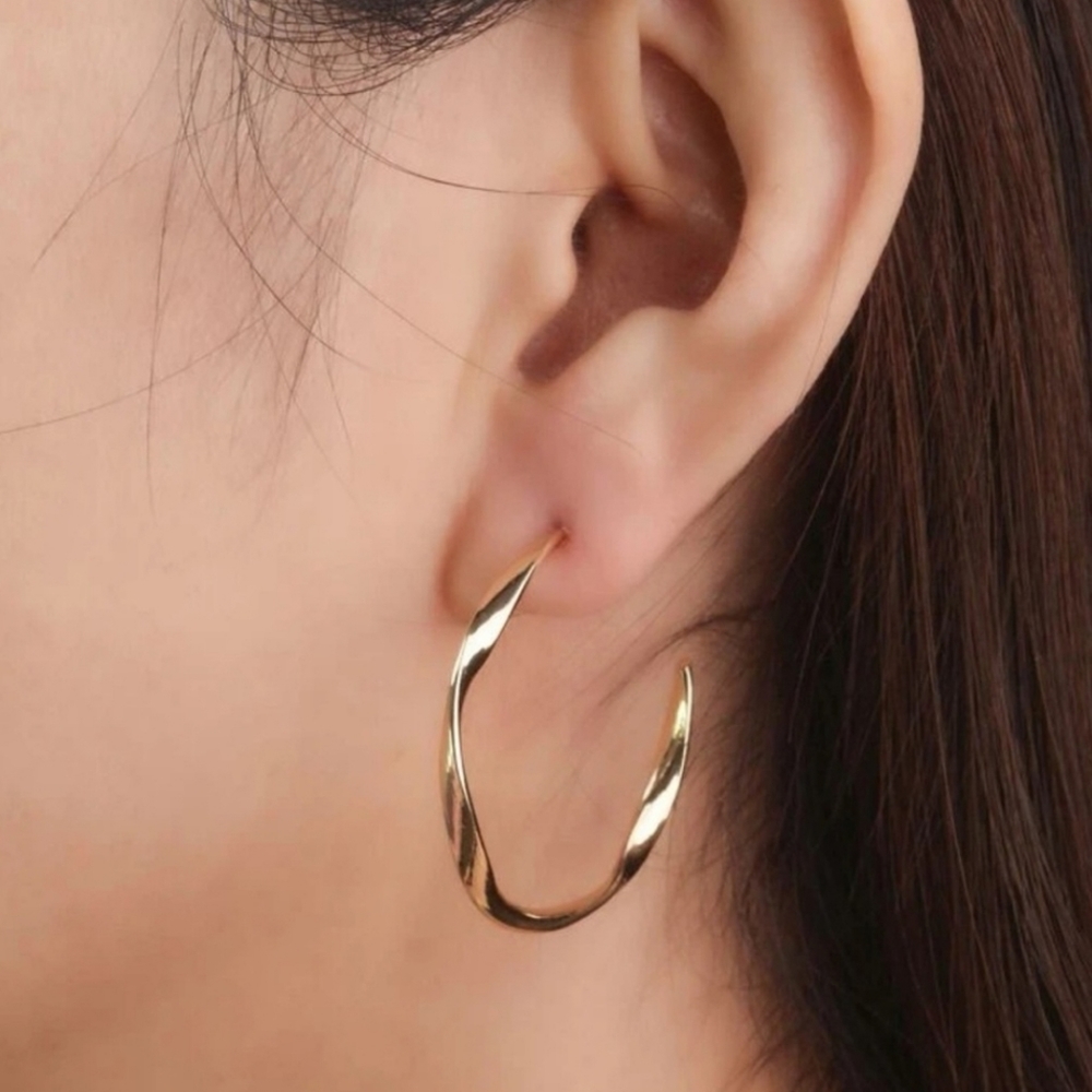 2 for $18❤️‍🔥 Gold Twisted Classic Hoop Earrings 1.5"